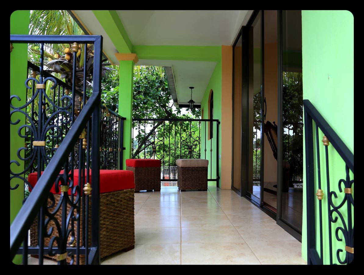 Hostal San Antonio León Exterior foto