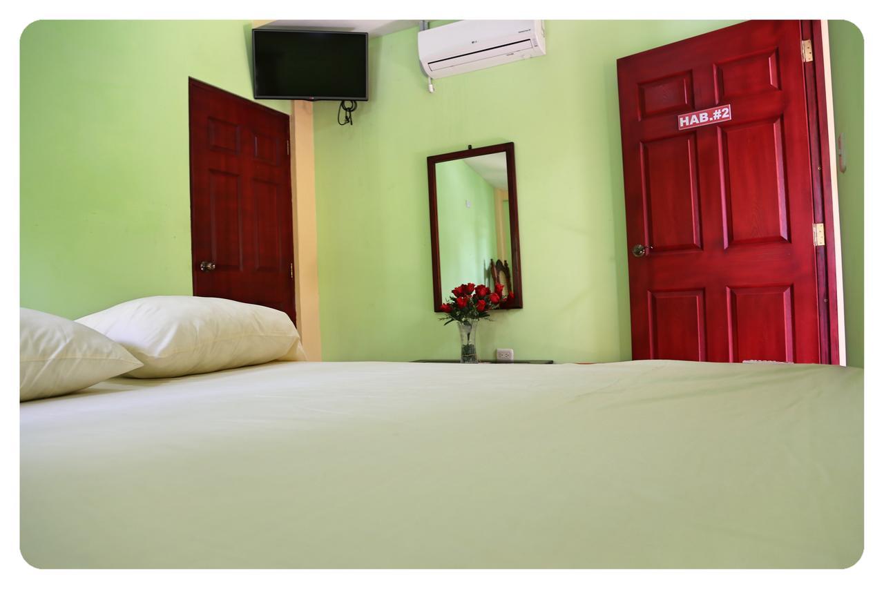 Hostal San Antonio León Exterior foto